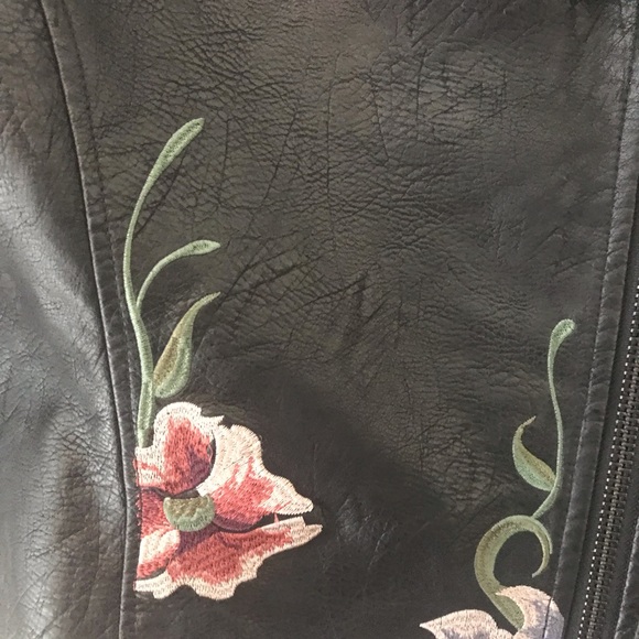 COPY - Vegan Leather Jacket with Embroidery - Picture 3 of 3